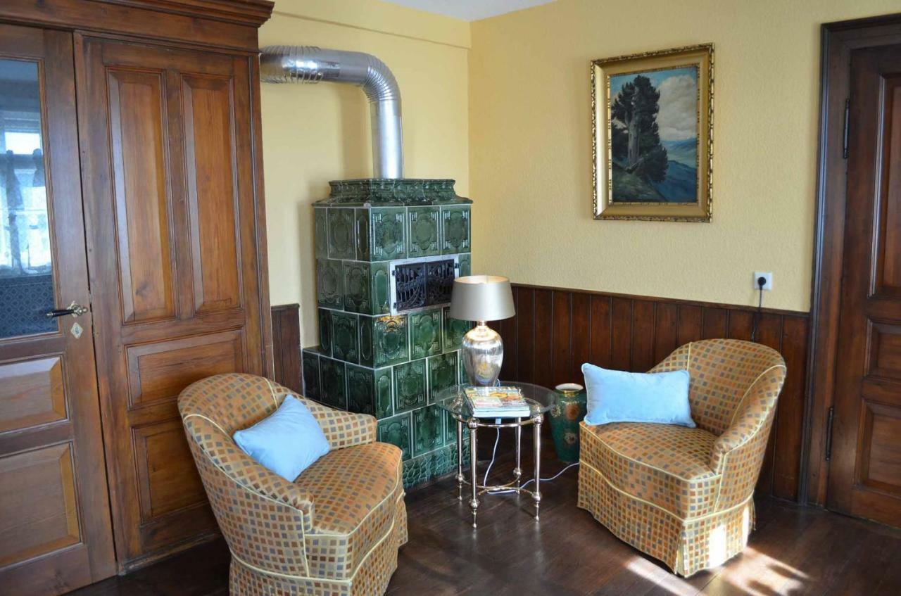 Villa Merzbach - Wohnen Wie Im Museum Mit Komfort Untermerzbach エクステリア 写真