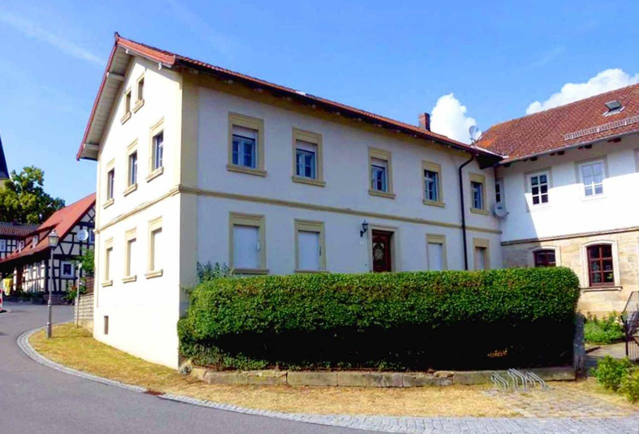 Villa Merzbach - Wohnen Wie Im Museum Mit Komfort Untermerzbach エクステリア 写真